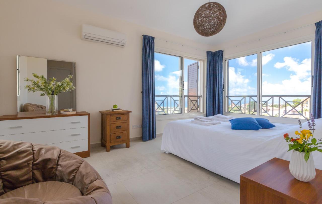 Resitour - Perneri Four Bedroom Villa Pafos Zewnętrze zdjęcie