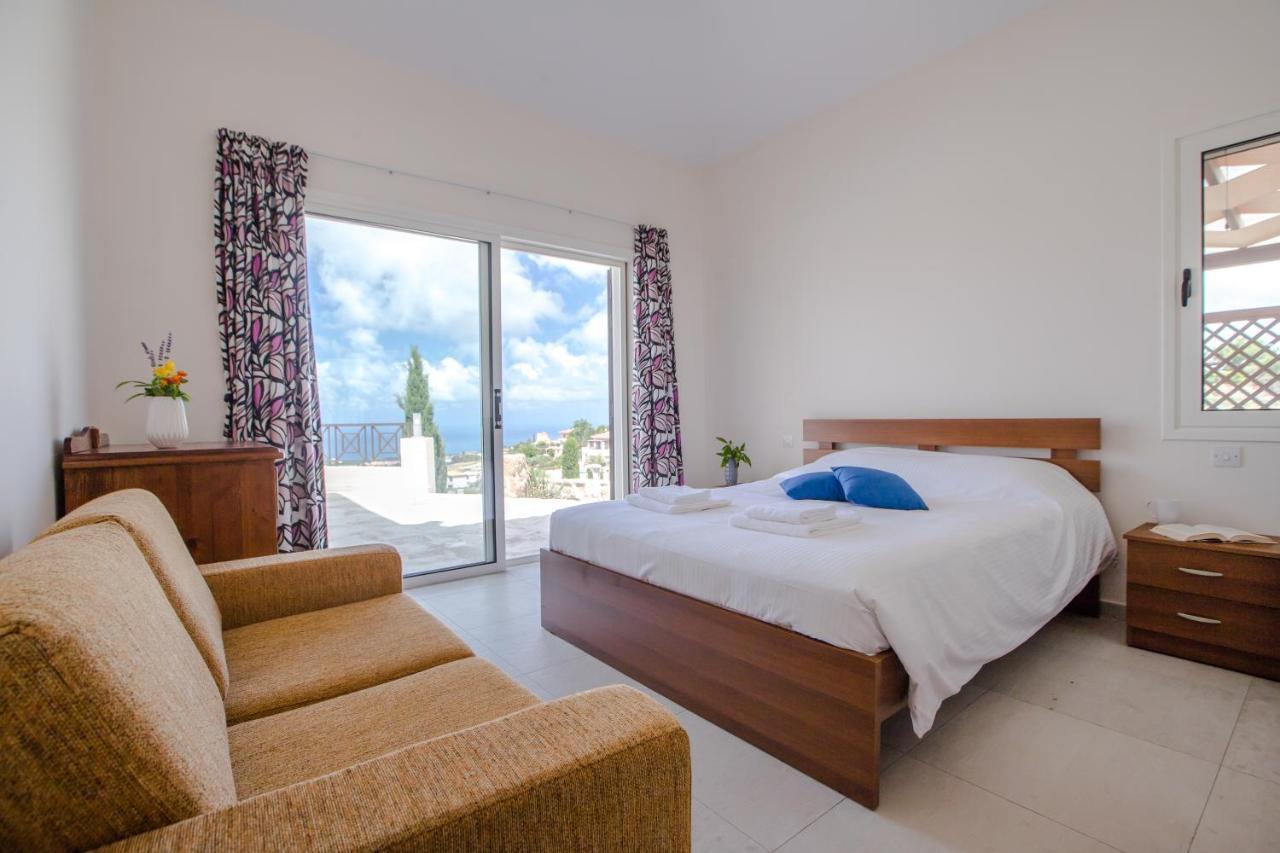 Resitour - Perneri Four Bedroom Villa Pafos Zewnętrze zdjęcie